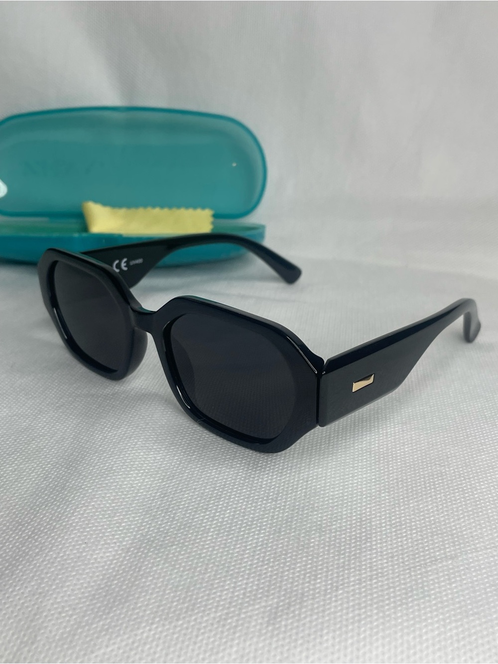 SOJOS Chunky Polarized Sunglasses Double Black UV400 SJ2232 C1 CZ 52-19-143